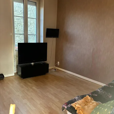 Grand Pour 4 A 5 Personnes Maximum Chef-Boutonne